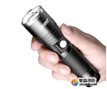 強光手電LED